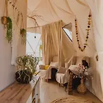 Luxusní stan Romantic Dome - Private Hot Tube, Sauna & View *