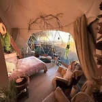 Romantic Dome - Private Hot Tube, Sauna & View