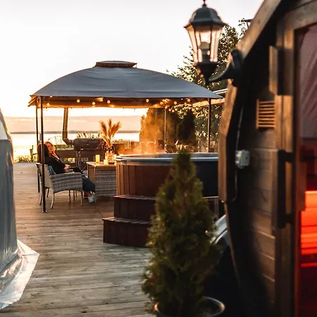 Waterfront Glamping - Private Hot Tube, Sauna & Sunset View
