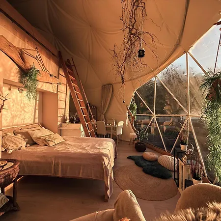 Romantic Dome - Private Hot Tube, Sauna & View * Wapnica (West Pomeranian)