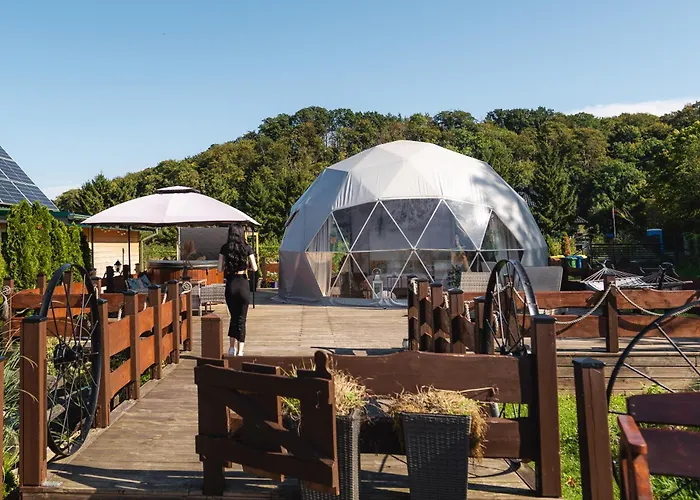 Campo de lujo Romantic Dome - Private Hot Tube, Sauna & View Wapnica (West Pomeranian)