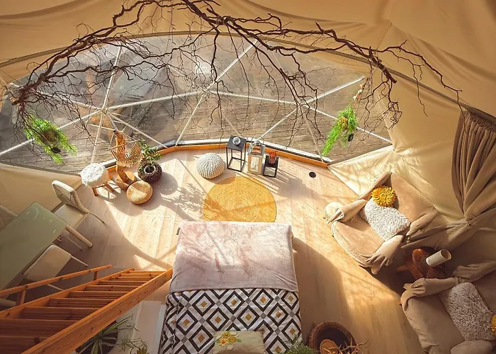 Campo de lujo Romantic Dome - Private Hot Tube, Sauna & View *