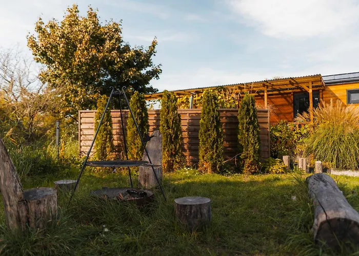 Campo de lujo Romantic Dome - Private Hot Tube, Sauna & View